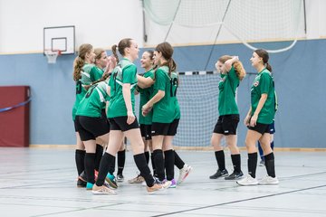 Bild 115 - C-Juniorinnen 2 Loewinnen Cup